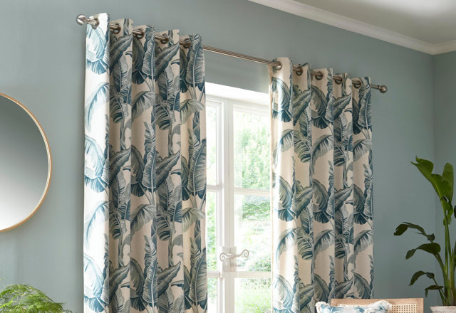 New-In Curtains