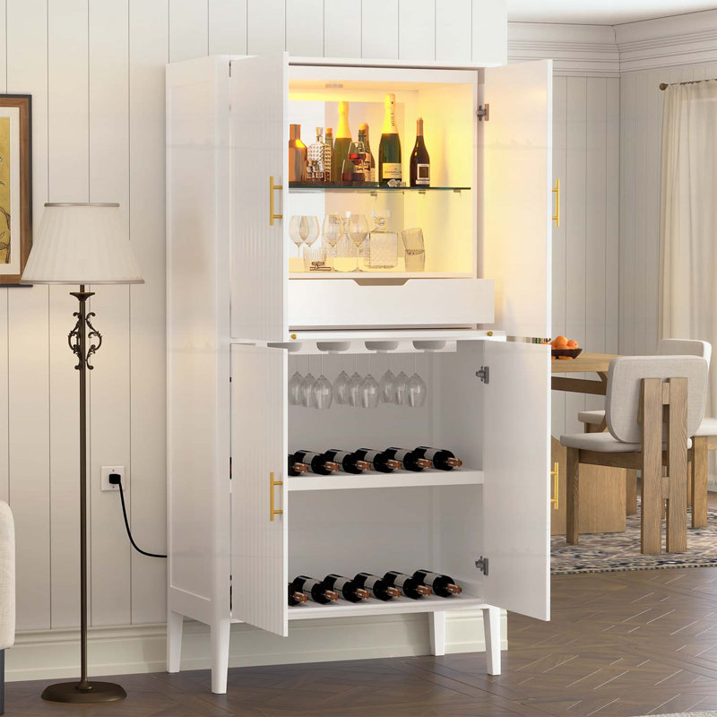 Armoire cannelée moderne pour un rangement élégant, Blanc