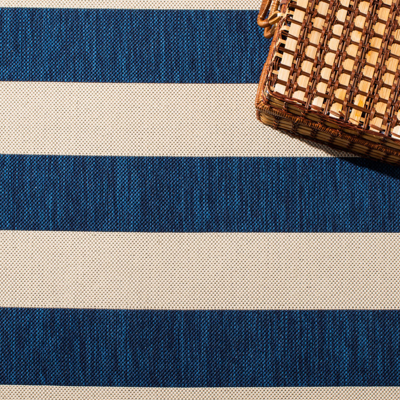 Tapis d'intérieur / extérieur à rayures Omarion Performance, Rectangle 8 pi x 10 pi