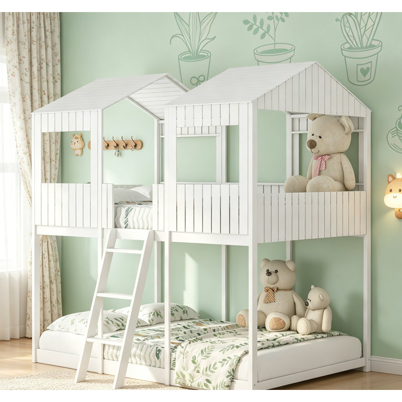 Lit superposé double au-dessus d'un lit double avec toit, fenêtre, garde-corps, échelle, parfait pour jouer et dormir dans des espaces compacts