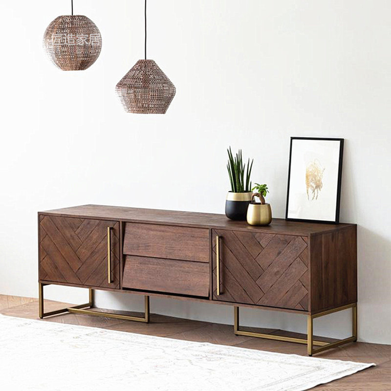 Meuble télé en bois massif de style américain avec pieds en métal, H 23,61 po x L 62,98 po x l 15,74 po