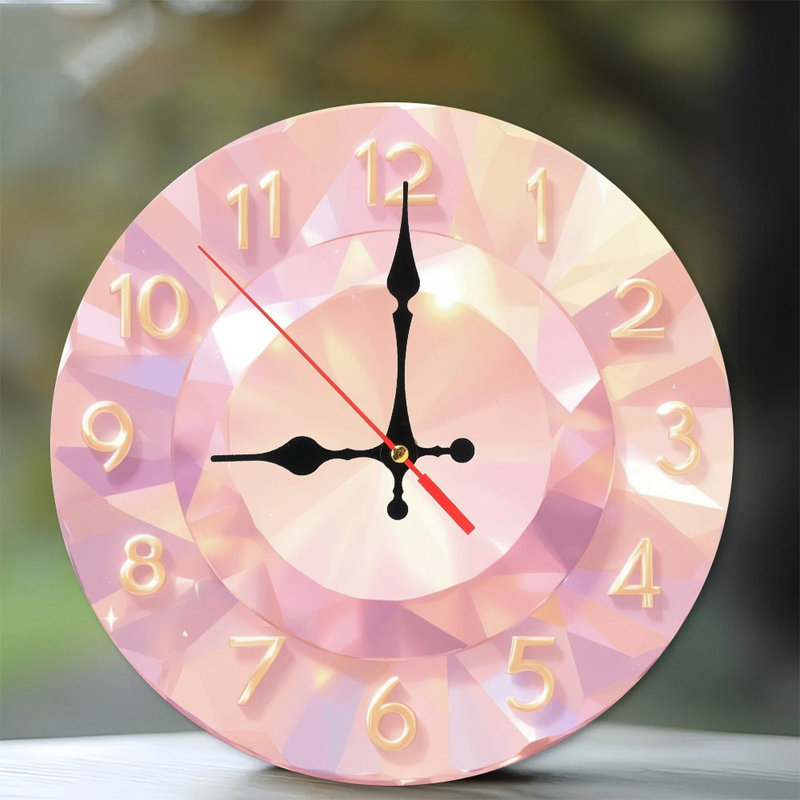 Horloge rose en cristal avec chiffres