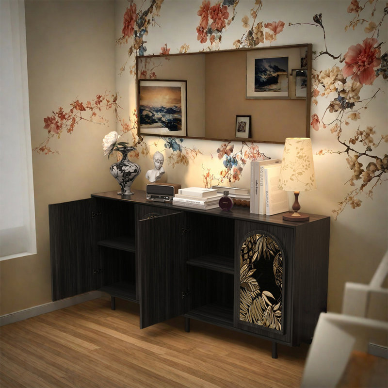 Buffet noyer à quatre portes avec plateau large