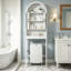 Armoire de rangement arquée au-dessus de la toilette avec 2 portes coulissantes et tablette réglable anti-basculement, blanc-130624471