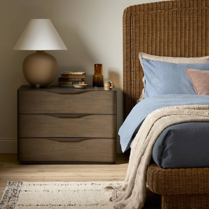 Amiro Nightstand