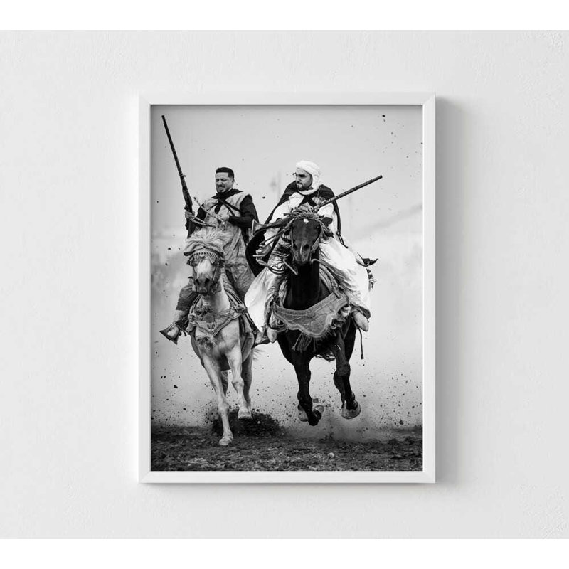 Galloping Horse Print: Home Wall Decor (Framed or Unframed Options), H 24 po x l 18 po, Blanc