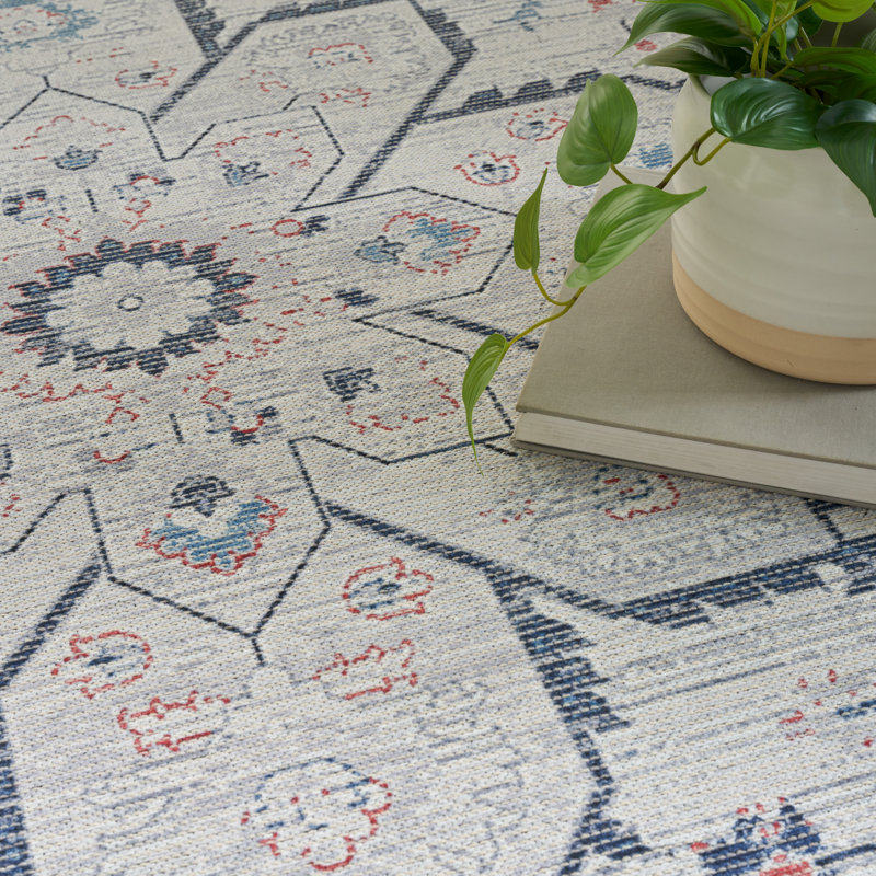 Nicole Curtis Blue Floral Cotton Synthetic 5' x 7' Area Rug