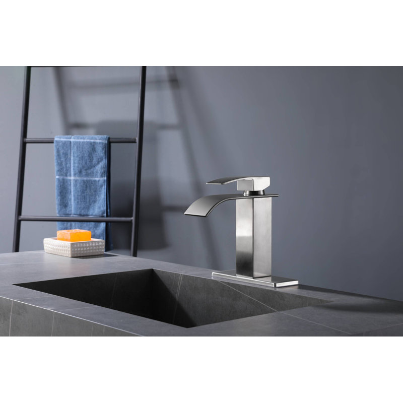 Single-Hole Single-handle Bathroom Faucet with Drain Assembly