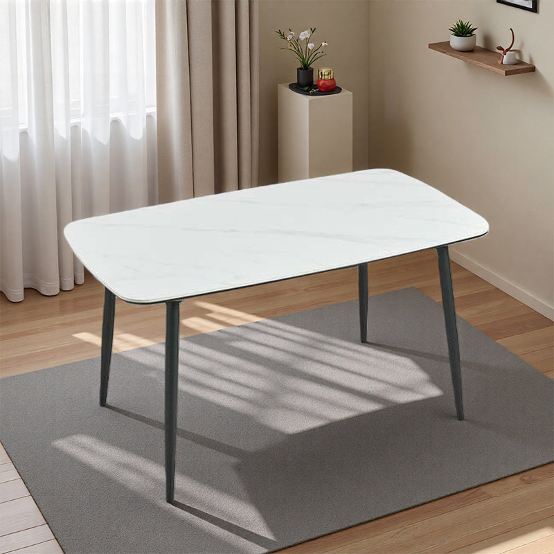 Table de salle à manger moderne et minimaliste