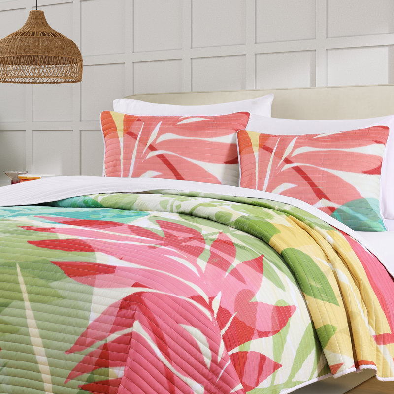 Tahiti  3Pc. Quilt Set Fuchsia, Fuchsia, King Quilt + 2 King Shams