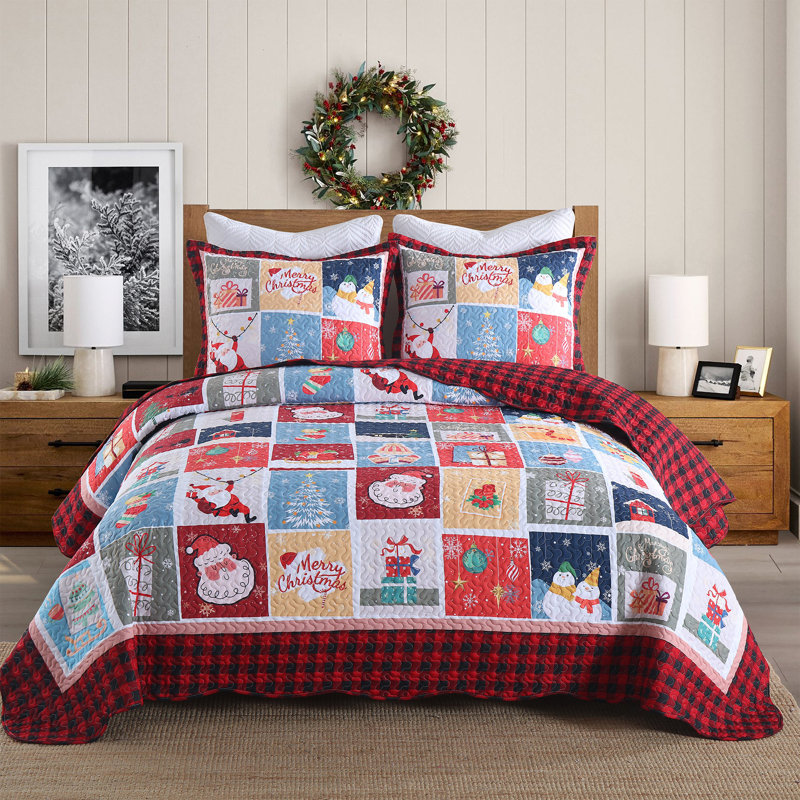 King Size Christmas Red Reversible Polyester Quilt Set