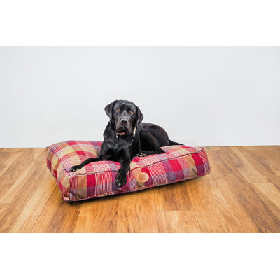 Chloe FAUX WOOL Pet Bed