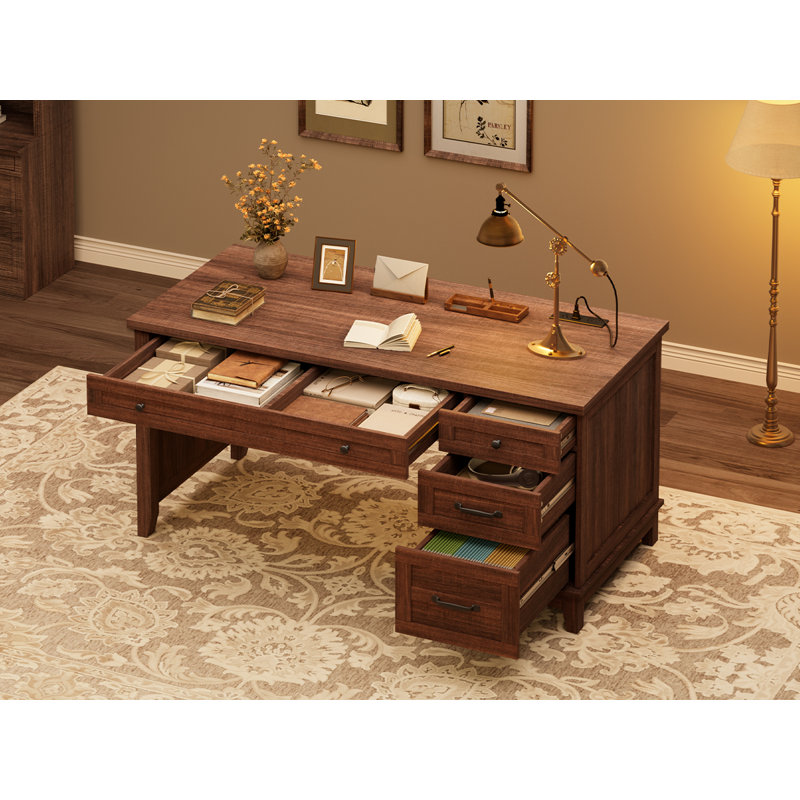 Bureau d'ordinateur de 53,5 pouces de style maison de campagne, poste de travail de bureau à domicile en bois d'ingénierie avec centre de chargement intégré, classeur et tiroirs de rangement pour écrire et étudier