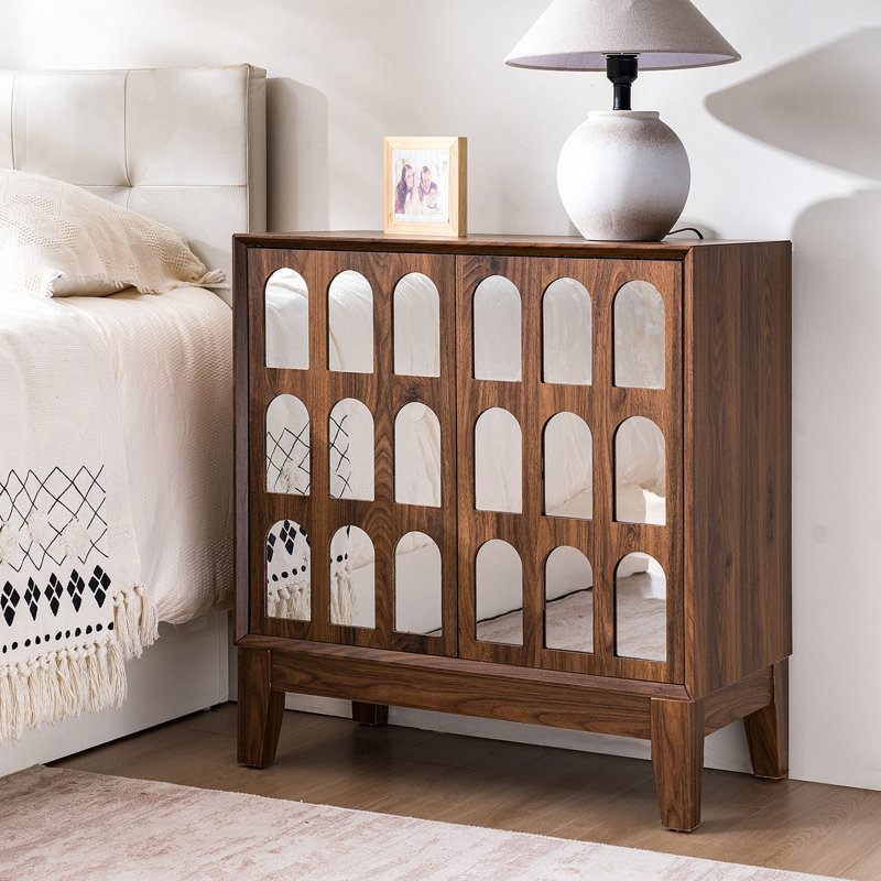 Amarilys 29.38" Nightstand, Walnut
