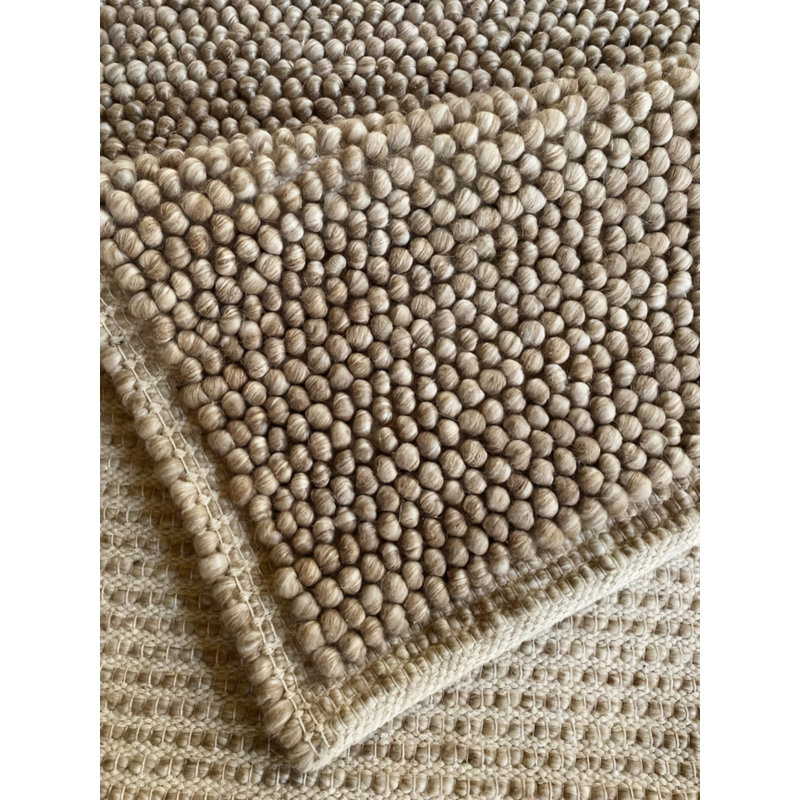 Area Rug in Beige, Rectangle 8' x 10'