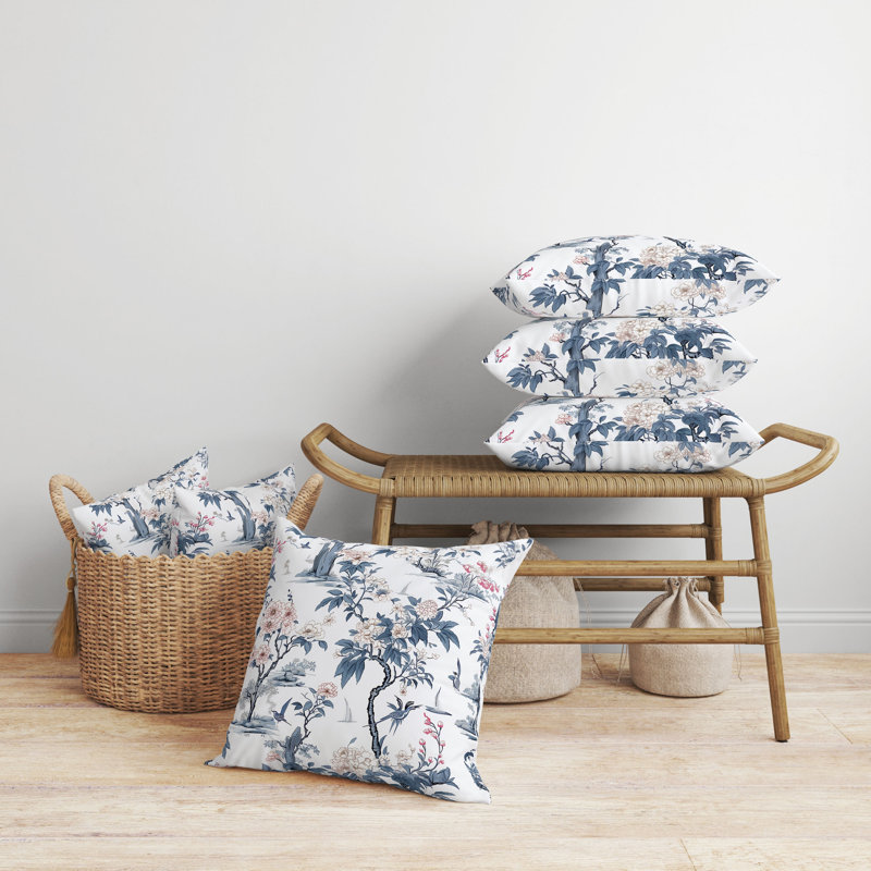 Coussin décoratif réversible floral, H 16 po x l 16 po, Bleu / blanc / rose floral