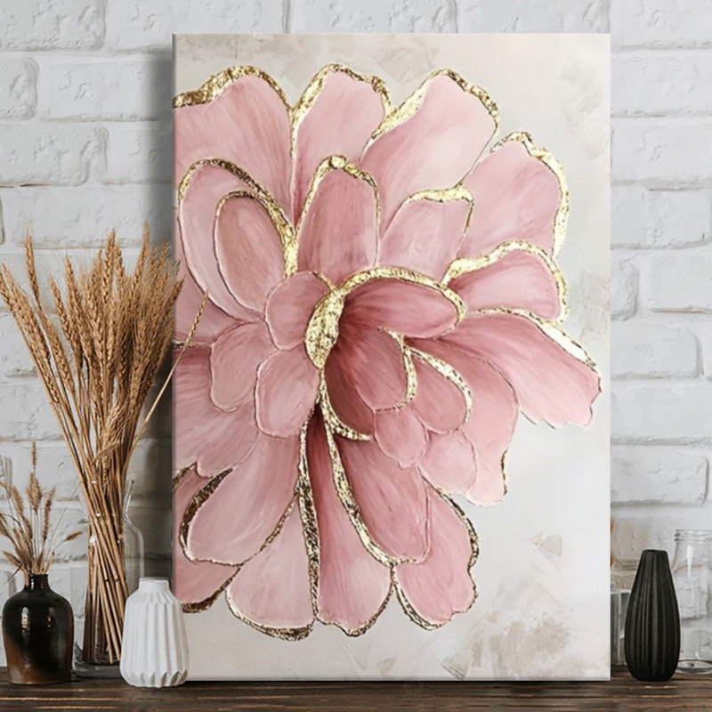 Art floral sur toile rose avec bords dorés - pétales détaillés - 1 po de profondeur, 24 po x 36 po