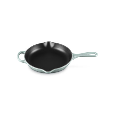 Le Creuset Signature Skillet