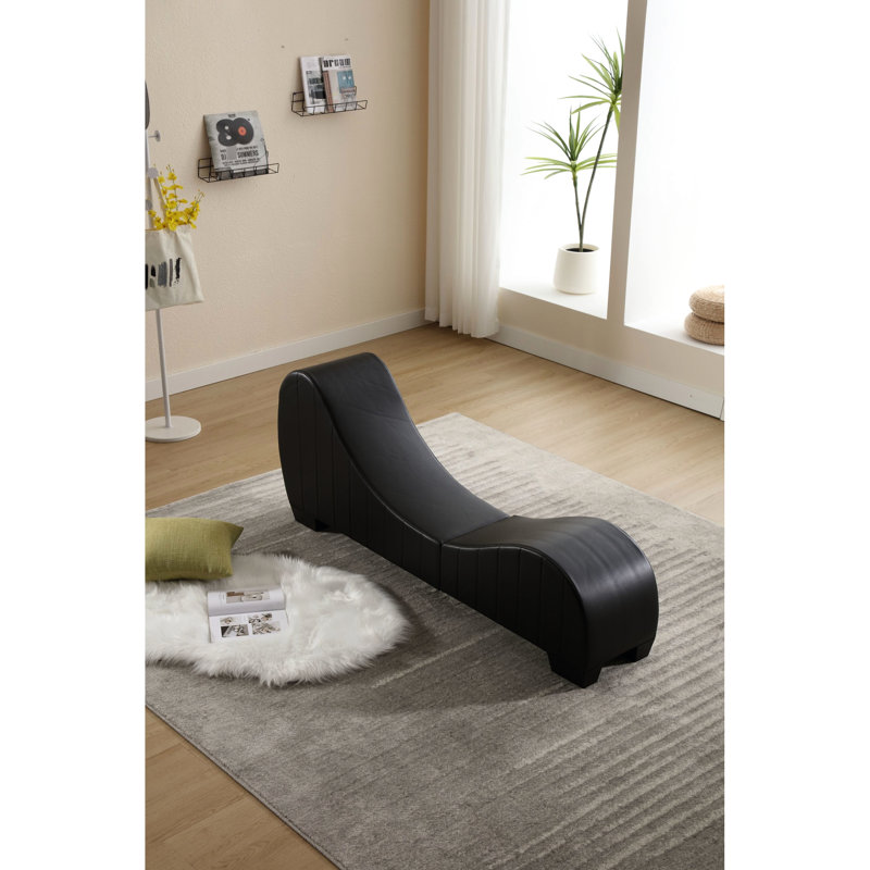Chaise de salon relaxante en revêtement en similicuir incurvé Relax, créant une atmosphère