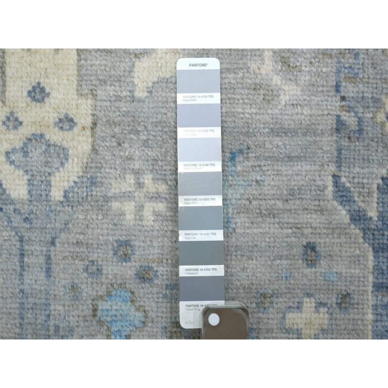 Tapis en laine noué à la main 8 pi 2 po x 9 pi 10 po Angora Oushak Willow Cypress
