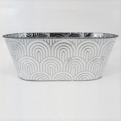 Metal Antiqued Look With Round Lines Planter