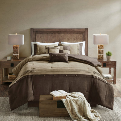 Édredon 7 pièces - Faux suède brun royal, coussins brodés suède brun, froissé