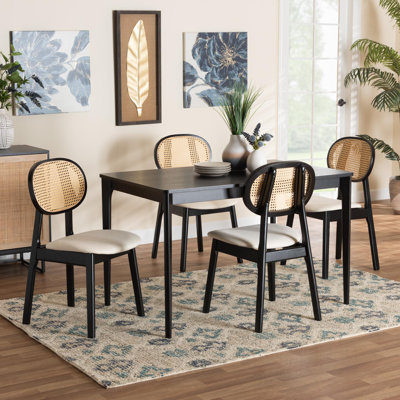 Ensemble repas pour 4 personnes Caslynn