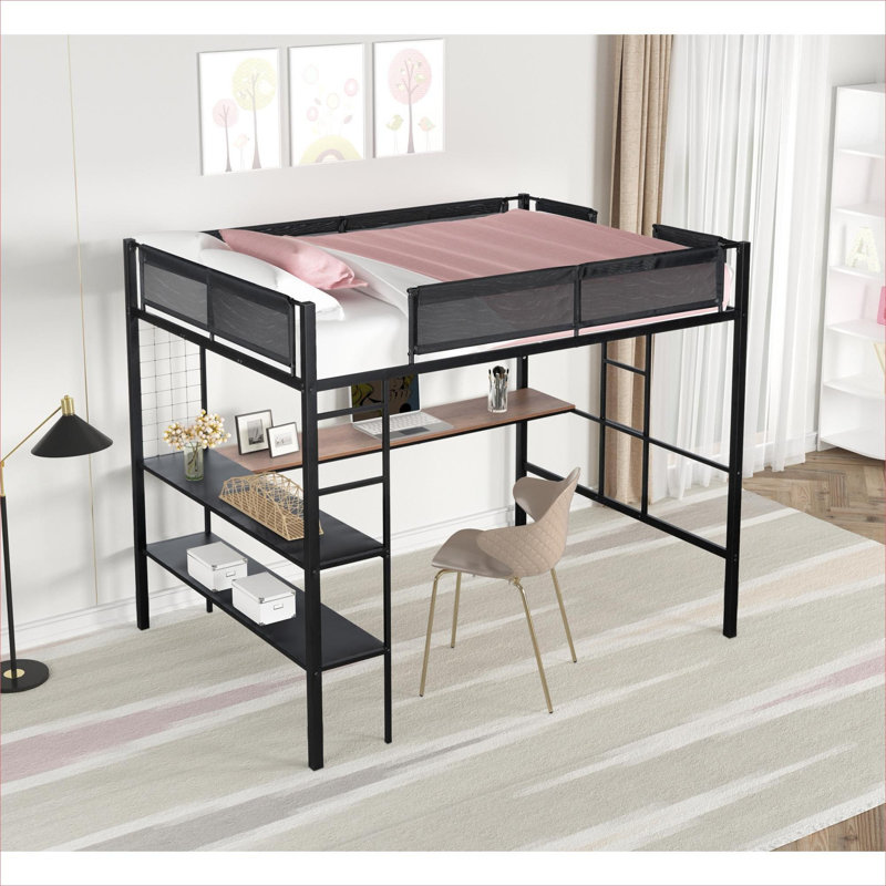 Structure de lit mezzanine pleine grandeur en acier noir avec bureau intégré et tablettes, conçue pour les petites chambres et les espaces de travail à la maison
