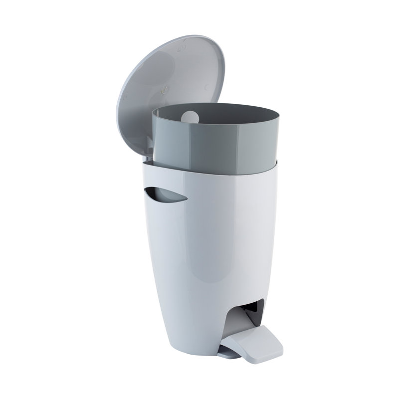 White Plastic 5L Step Pedal Trash Bin