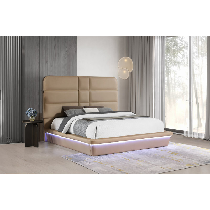 Grand lit tapissier Futura, Grand lit