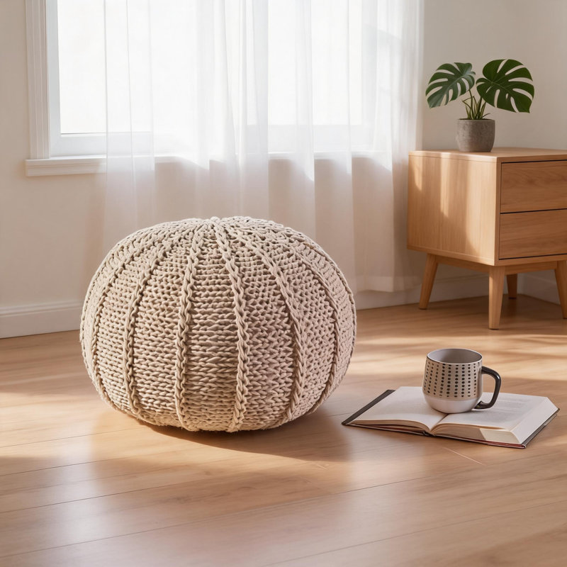 KNITED POUF