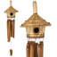 Carillon d'oiseaux au toit de chaume