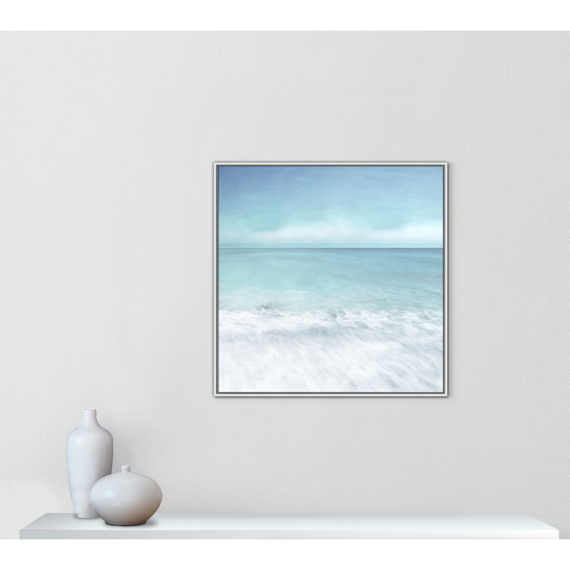 «Tranquil Ocean Waves Beach I» par Christine Zalewski, L 37,5 po x H 37,5 po, Toile avec cadre, White Floater