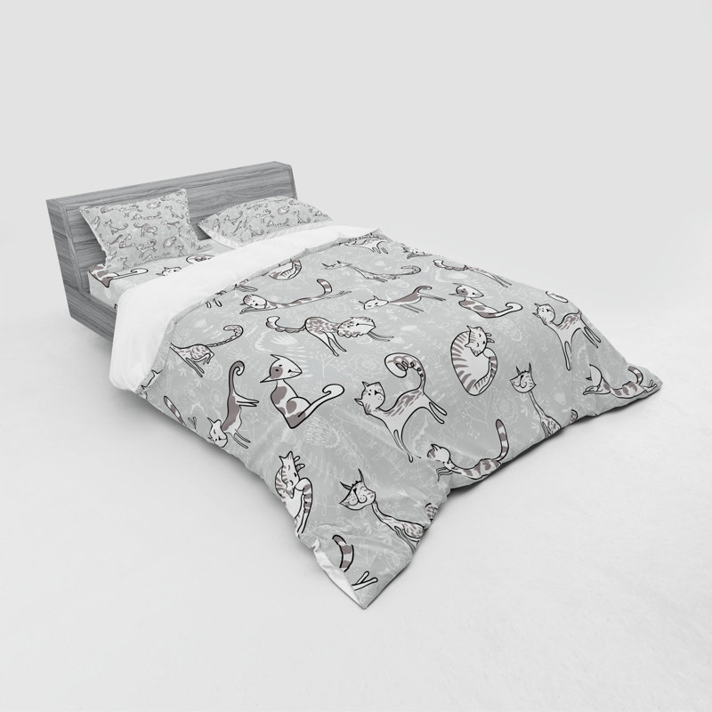 Modern & Contemporary Paisley Duvet Cover, Queen Duvet Cover + 3 Additional Pieces