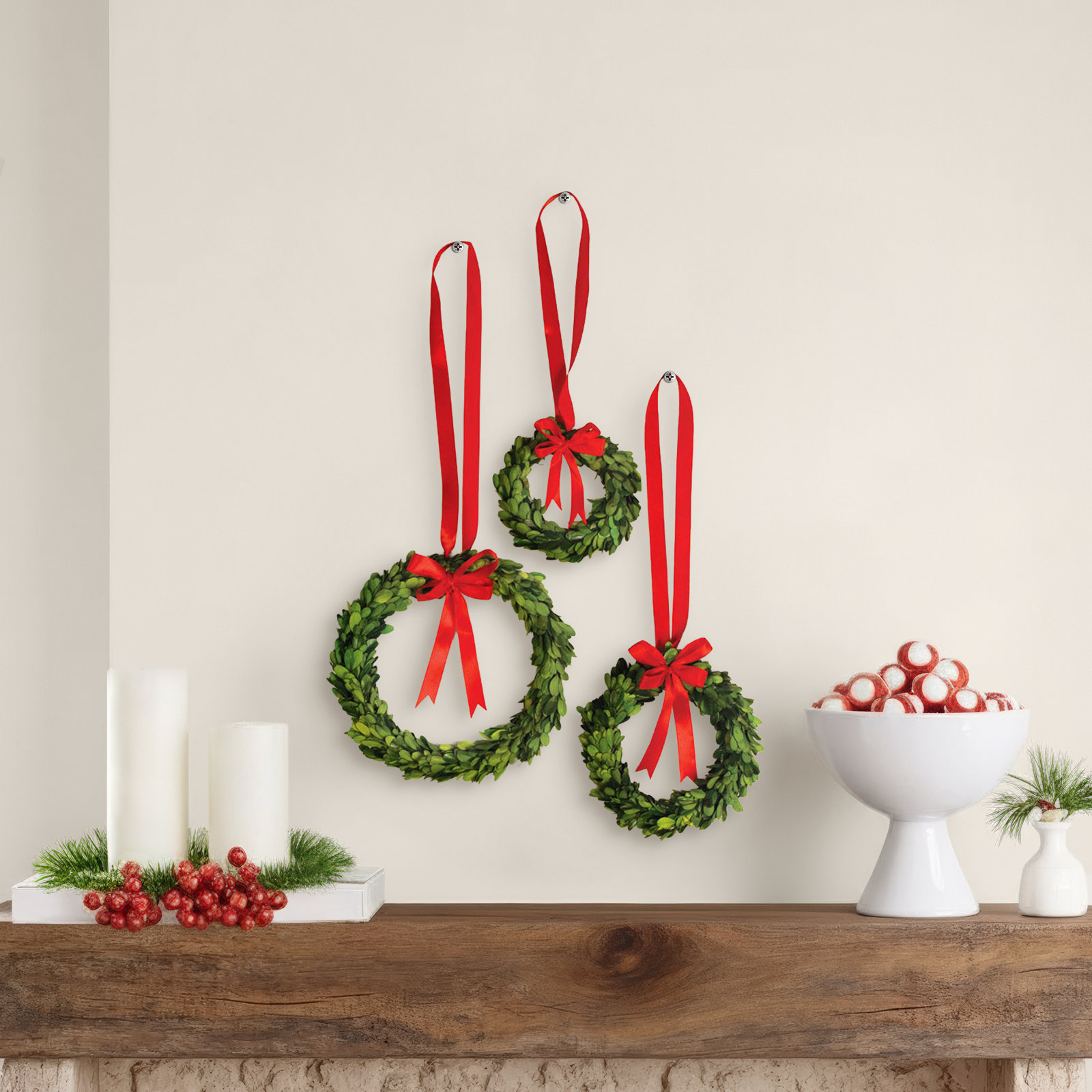 10'' Easter Preserved Boxwood Wreath, Red