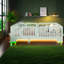 Lits Montessori vert menthe, construction en bois massif pour maison familiale