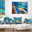Bateaux et jetée dans l'ombre bleue - Coussin décoratif imprimé Sea & Shore