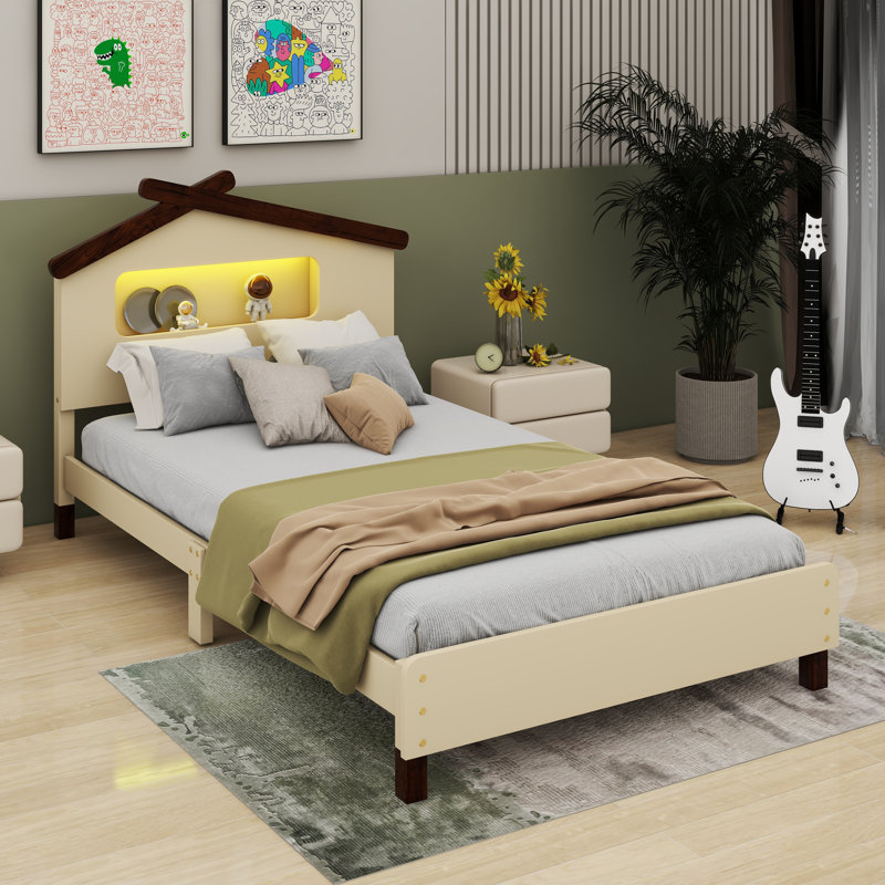 Lit plateforme simple en bois avec tête de lit Aatiqa, Crème / noyer