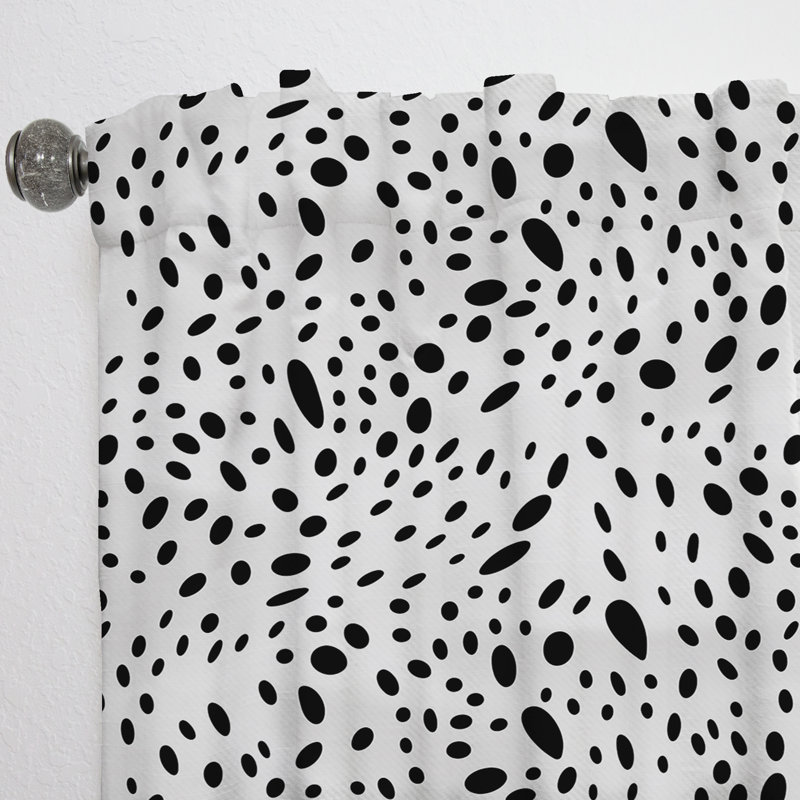 Rideau obscurcissant géométrique blanc et noir Snow Leopard Spots III - 1 panneaux, L 52 po x L 108 po