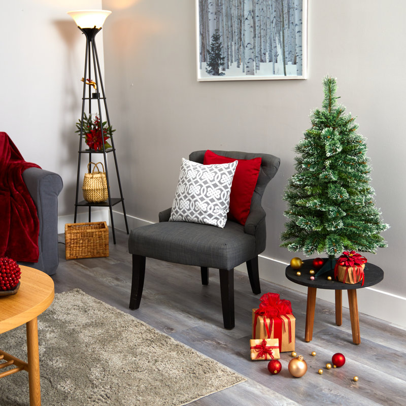 Lighted Artificial Christmas Tree, 5' H