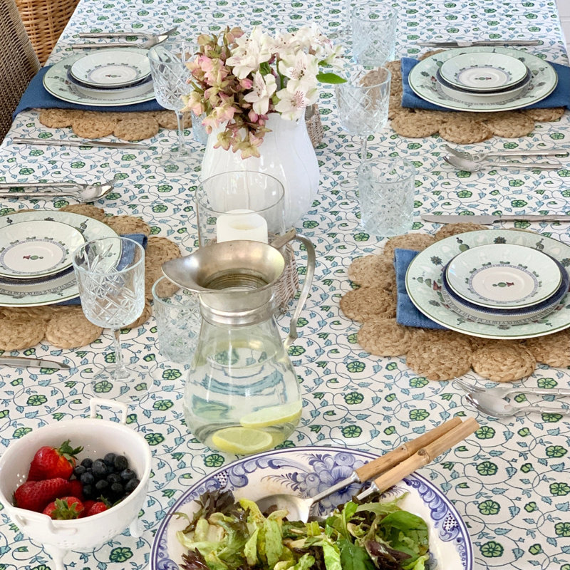 Square Tablecloth - Sea Breeze, 72" Square
