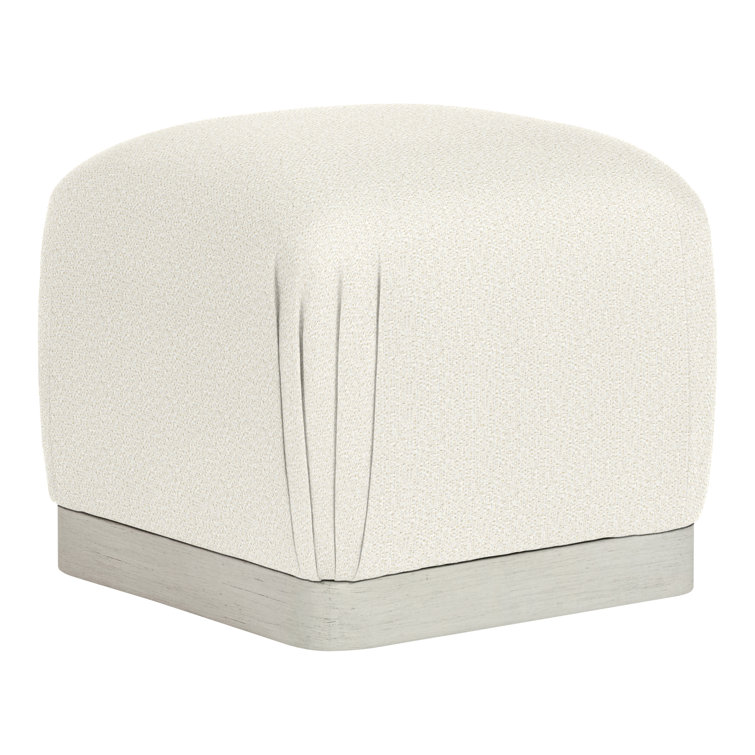 Nola Ottoman