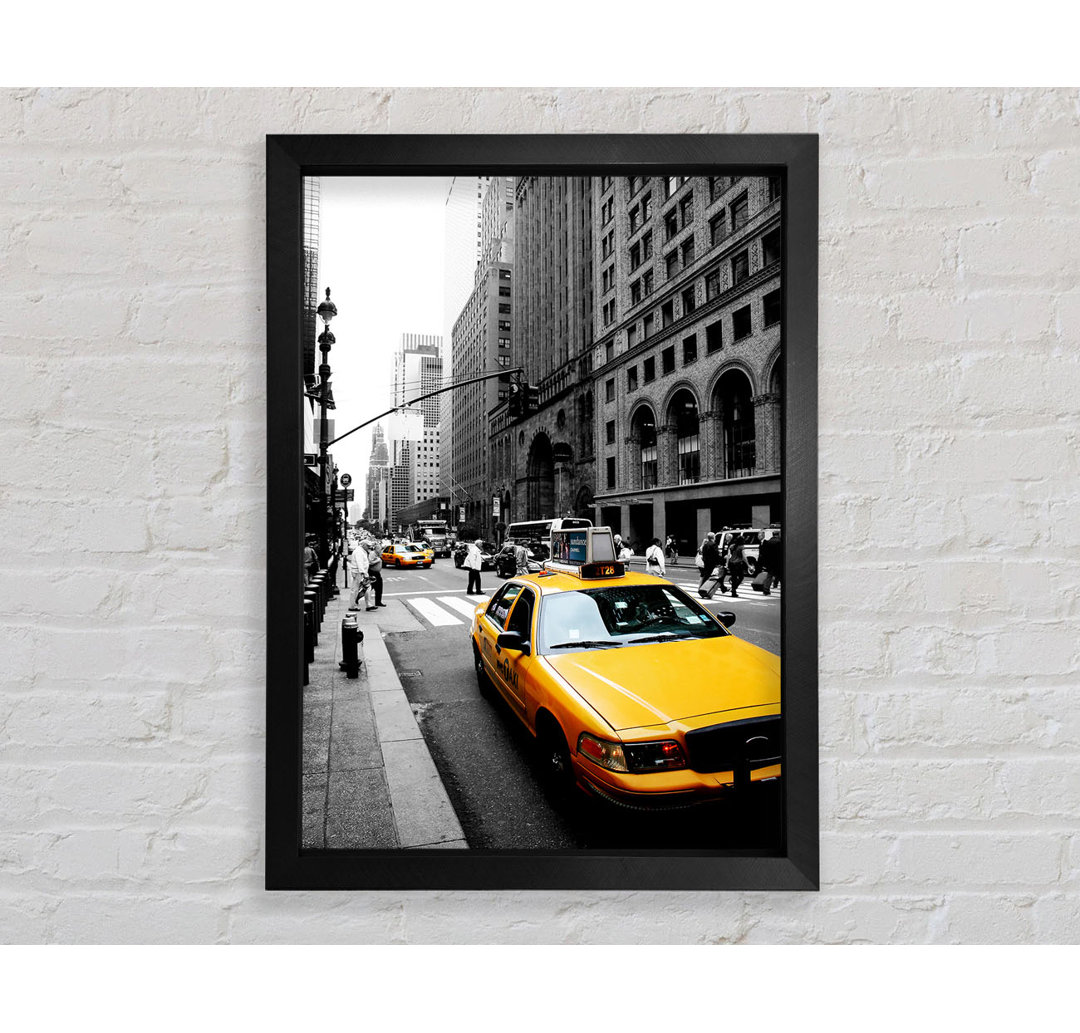 New York City Yellow Taxi Cab On B N W - Einzelner Bilderrahmen Druck