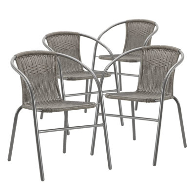 Chaise de patio empilable Pelkey