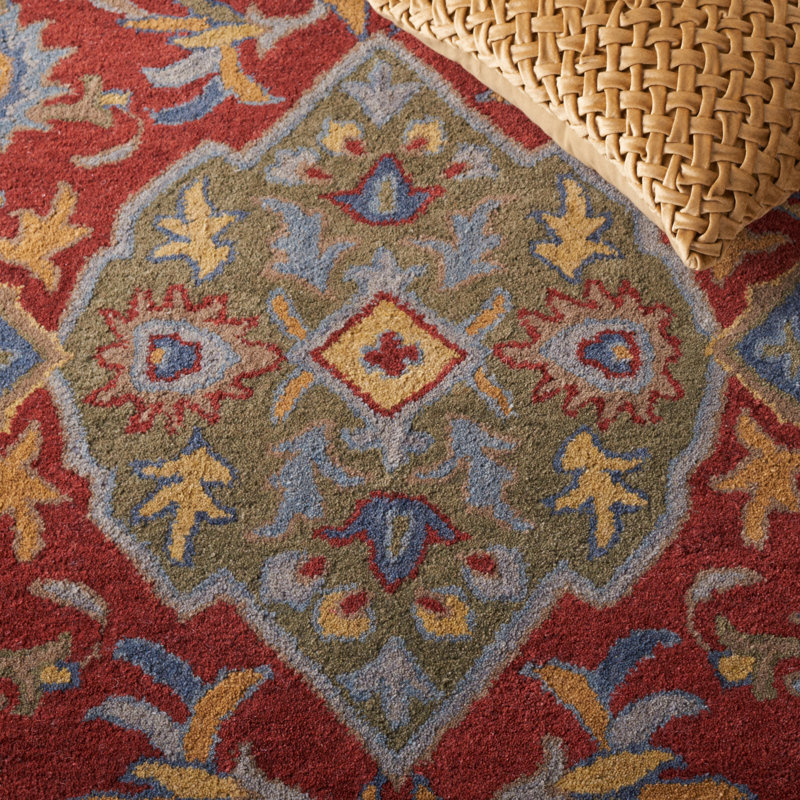 Lyliana Hand Tufted Wool Floral Rug, Rectangle 4' x 6'
