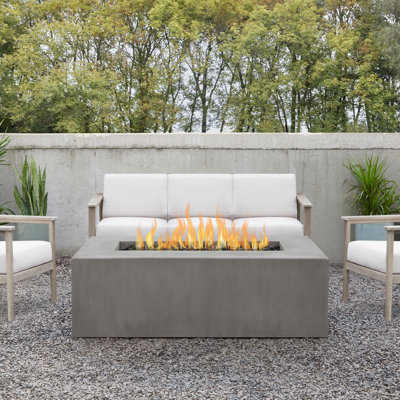 Table de foyer d'extérieur au propane en béton Estes par Jensen Co.