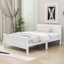 Lit plateforme en bois avec tête de lit-563376597-563376587