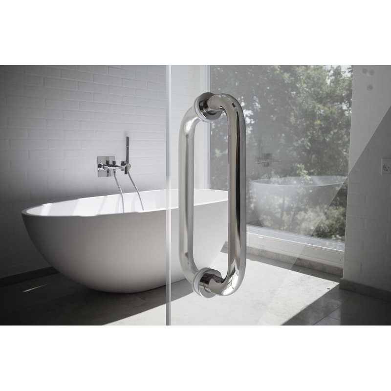La porte de douche se ferme, Acier poli