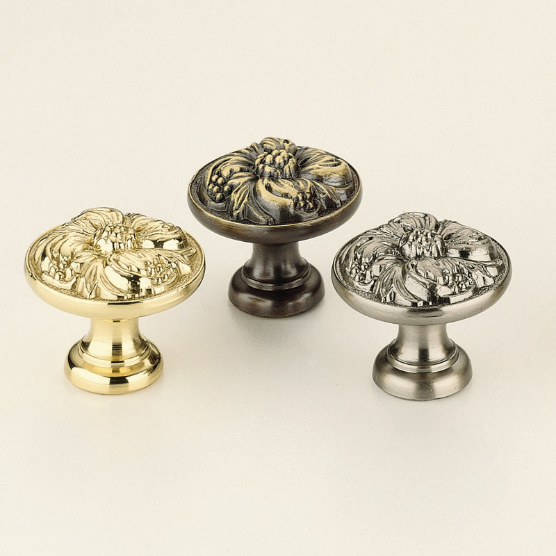 Ornate Mushroom Knob, Polished Brass, 1.63" H x 1.63" W x 1.25" D