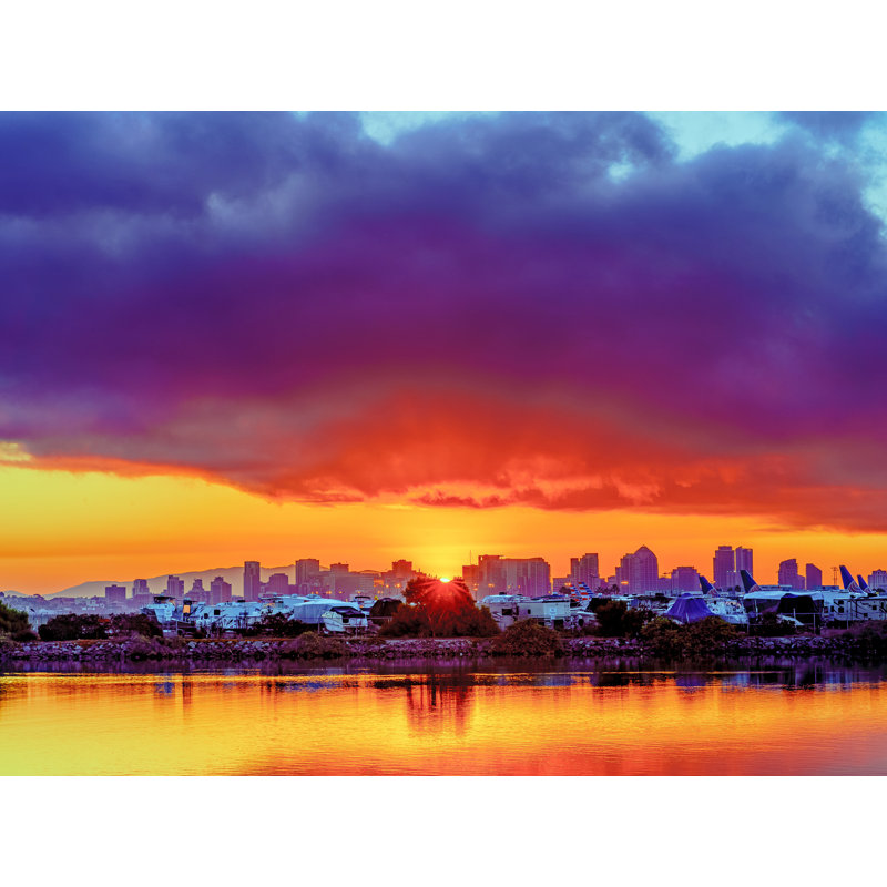 Lever de soleil vibrant et coloré | Liberty Station, San Diego par Brian Mc Clean - Peinture, H 17,25 po x l 21,25 po